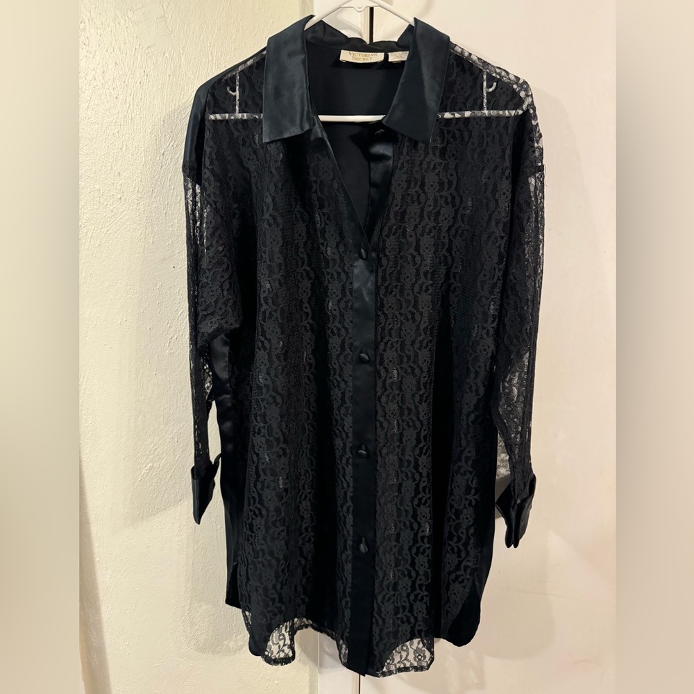 Gold tag Victoria’s secret black nightgown‎ small